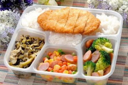 夏天带饭上班族必看：如何安全健康吃午饭？