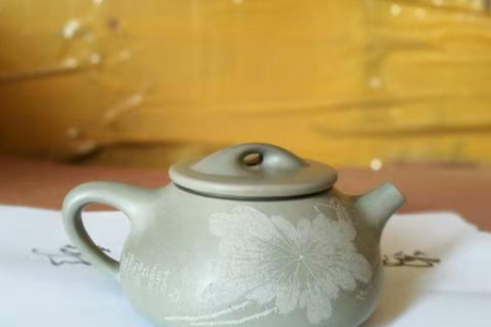 解暑降温好方法：夏季养生喝这六种茶，轻松度过酷暑