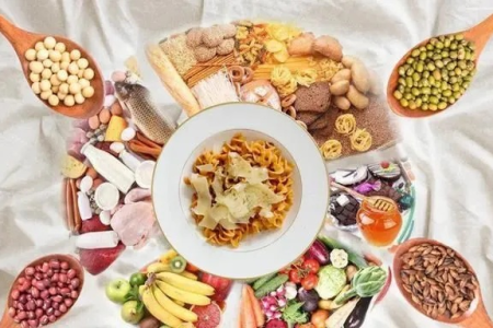 秋季哪些肠胃疾病与饮食有关？秋季如何避免饮食诱发疾病