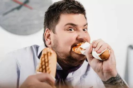 想减肥却管不住嘴？5个方法帮你控制食欲