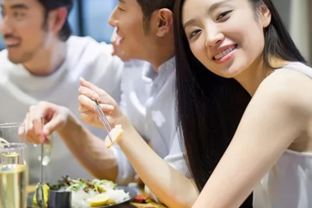 喝水也能减肉肉的神奇功效坚持一个月效果惊人