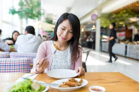 吃完饭站30分钟可以减肥吗 专家告诉你真相